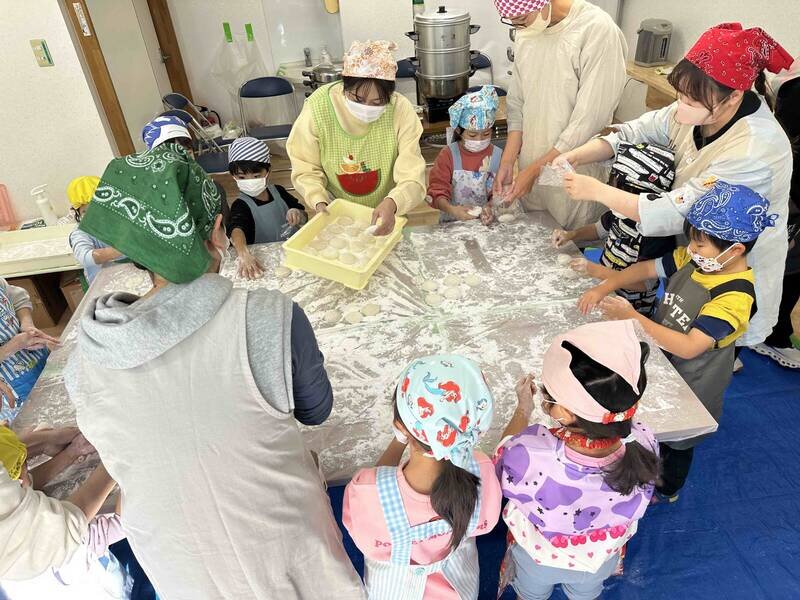 恒例のお餅つき体験をしました